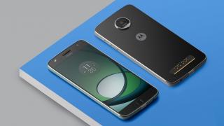 Moto Z Play primește o mega-reducere pe GearBest.com; telefonul modular costă acum sub 1000 lei!