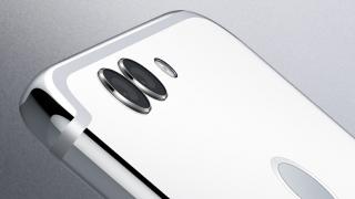 Huawei prezintă noi culori pentru phablet-ul Nova 2 Plus; nuanțe de negru și argintiu cu finisaj de tip oglindă