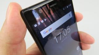 Nokia 3: Display bine iluminat, poate supradotat