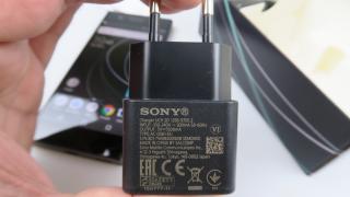 Sony Xperia XA1: Baterie bună de Netflix şi gaming