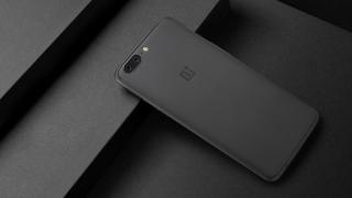 Prețul lui OnePlus 5 (6 GB RAM) este cu 21 euro mai mic pe TomTop.com decât pe site-ul producătorului; avem un cod de reducere!