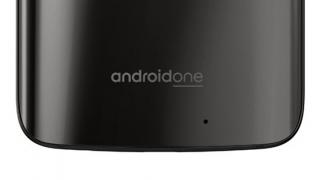 Motorola Moto X4 va primi o versiune Android One; posibil să ajungă doar în SUA totuși