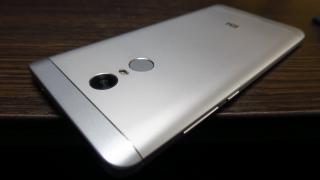 Turul Magazinelor #277: Consolă portabilă la sub 150 lei, masă de călcat cu bonus, telefon cu 64 GB stocare accesibil şi placă video GTX 1060 la reducere