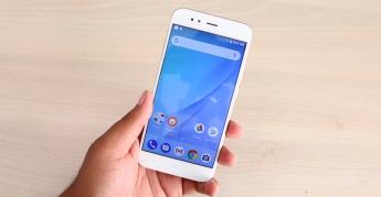 Xiaomi Mi A1 primește un unboxing detaliat în India; telefonul cu Android stock se vinde deja în această țară, dar și pe GearBest