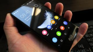 Bluboo S1: Design arătos, nu chiar original, dar premium
