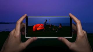 Samsung Galaxy Note 8 poate filma 4K la 60 FPS, dar funcţia nu e activată încă; Soseşte la timp pentru a concura cu iPhone 8