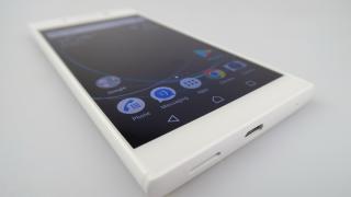 Sony Xperia L1: Baterie acceptabilă şi atât