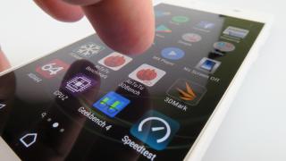 Sony Xperia L1: Benchmark-uri modeste, temperaturi exagerate