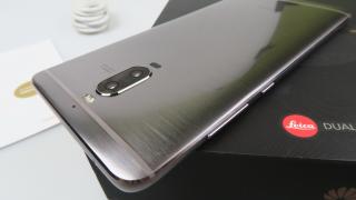 Huawei Mate 9 PRO: Baterie numai bună de seriale şi jocuri