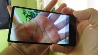 Bluboo S1: Display Sharp bun şi imersiv