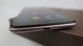 Allview X4 Soul Xtreme: Multimedia pe bază de Waves şi bas excelent