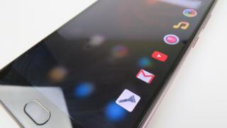 Allview X4 Soul Xtreme: OS, UI, aplicaţii apropiate de stock, dar cu Visual UI 1.2 peste