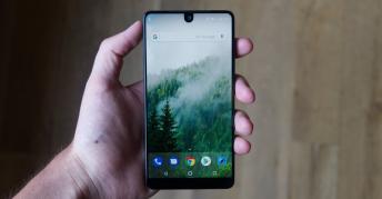 Essential Phone a vândut doar 5000 de unităţi de la debutul său din august