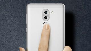 Huawei Honor 6X costă 200 euro pe GearBest în varianta cu 4 GB RAM; aduce cameră duală și corp metalic