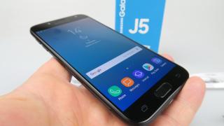 Samsung Galaxy J5 (2017) Unboxing: următorul nivel de low midrange face şi Galaxy A să pălească puţin (Video)