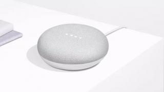 Google Home Mini este cea mai accesibilă boxă cu Google Assistant; vine la un preț de 49 dolari