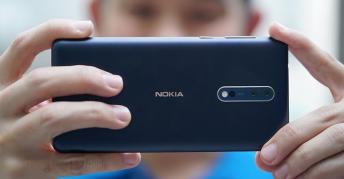 Nokia 8 este disponibil oficial în România; costă 2.699 lei în oferta retailerilor și operatorilor