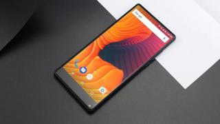Vernee Mix 2 debutează la precomandă pe GearBest; costă 189.99 dolari și aduce display 18:9, procesor Helio P25