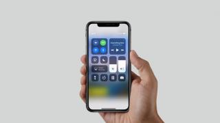 Prognoza pentru unităţile iPhone X produse în 2017 tăiată cu 10% de către un analist reputat