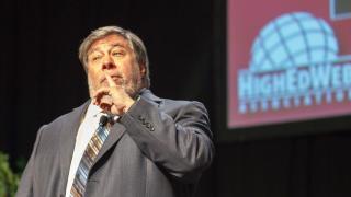 Steve Wozniak, cofondator Apple afirmă că iPhone X e primul model iPhone pe care nu-l va cumpăra în ziua întâi
