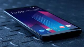 HTC U11+ este lansat oficial cu display 18:9, Android Oreo și baterie generoasă de 3930 mAh