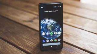 Pixel 2 și Pixel 2 XL primesc o actualizare software ce include soluție pentru prevenirea efectului burn-in; se umblă și la culori, luminozitate