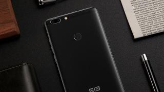 Pentru doar 118.99 dolari smartphone-ul Elephone C1 Max pune la bătaie un ecran de 6 inch; se găsește la TomTop