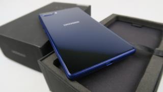DOOGEE Mix Unboxing: telefon cu ecran edge-to-edge, cameră duală şi 6 GB RAM la preţ mic