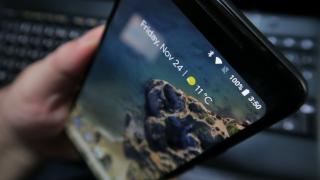 Google Pixel 2 XL: Conectivitate - viteze excelente, anulare perfectă a zgomotului de fond