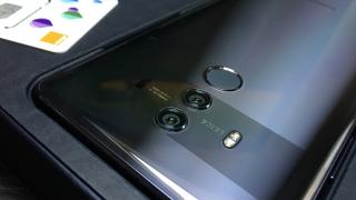 Huawei Mate 10 Pro: Design cu sex appeal, ca un pahar de şampanie bun