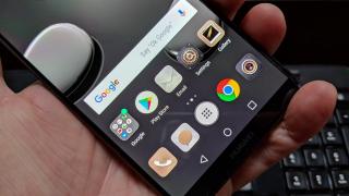 Huawei Mate 10 Pro: OS, UI, aplicaţii cu un EMUI puţin schimbat în imperiul Oreo