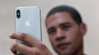 Prima jumătate a lui 2018 nu aduce prea mulţi rivali pentru Face ID/ TrueDepth; Senzorii sunt în cantitate mică