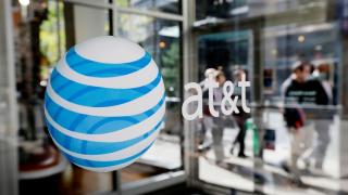 Autorităţile din SUA pun presiune pe AT&T să taie relaţiile cu Huawei, inclusiv parteneriatul 5G