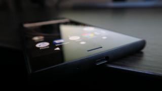 FCC certifică un smartphone Sony Xperia misterios ce sosește fără jack audio; vine cu ecran de 5.7 inch