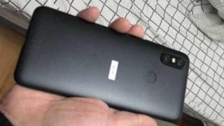 Xiaomi Mi 6X își face apariția într-o serie de fotografii hands-on; aduce ecran 18:9