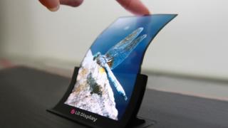 LG Display furnizează panouri OLED flexibile celor de la Sony; Se face marea trecere la OLED pe gama Xperia?