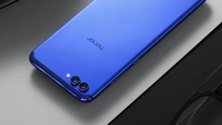 Mini Turul Magazinelor #3: Xperia L2 la precomandă, preț bun pentru A5 (2017) și flagship Huawei best-buy