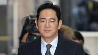 Moştenitorul imperiului Samsung, Lee Jae-yong este eliberat din închisoare mai devreme
