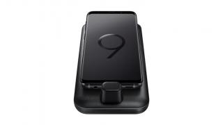 Samsung Galaxy S9 va păstra jack-ul audio! O confirmă randările pentru noul dock numit DeX Pad