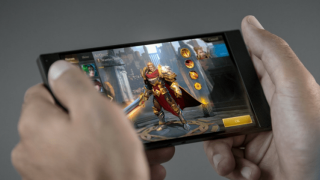 Xiaomi va lansa în curând un smartphone de gaming rival cu RAZER Phone şi cu răcire inspirată din domeniul aviaţiei