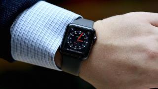 Apple Watch a fost livrat în 18 milioane de unităţi în anul 2017, în creştere cu 54% faţă de 2016; Bate recordurile precedente Fitbit