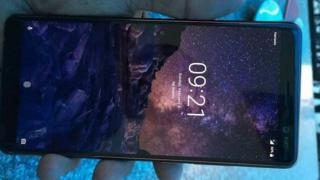 Nokia 7 Plus se lasă admirat într-o fotografie reală înaintea lansării de la MWC 2018