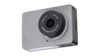 Camera video auto Xiaomi Yi costă acum doar 52.99 dolari! Filmează FHD la 60fps și are deschiderea diafragmei f/1.8
