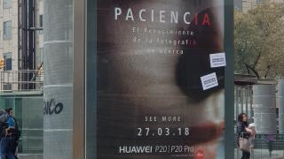 Huawei confirmă numele lui Huawei P20 Pro prin intermediul unui afiș publicitar stradal din Barcelona