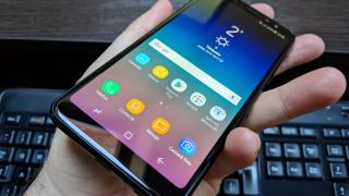Samsung Galaxy A8 (2018): OS, UI, cramponate în epoca Nougat, dar cu Bixby