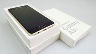 Suportul software pentru smartphone-urile Samsung Galaxy A3, J1 și J3 (variantele 2016) ia sfârșit