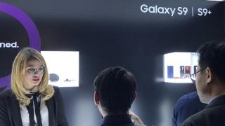 Samsung Galaxy S9 a debutat în România printr-un eveniment local fastuos, cu un concert al unei trupe via AR Emoji