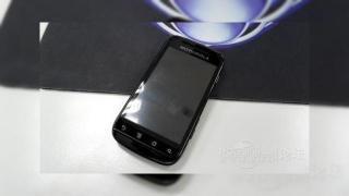 Un nou telefon Motorola Android scapa pe web