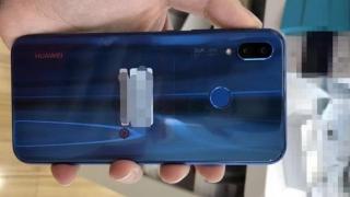 Huawei P20 Lite şi Huawei P20 Pro Porsche Design au parte de noi scăpări; Varianta Porsche ar putea veni cu scanner de amprente în ecran