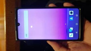ZTE Nubia Z19 apare în presupuse fotografii hands on; Flagship cu procesor Snapdragon 845